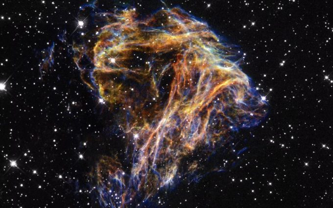 Astronomii au descoperit 11 galaxii „fugare” care umblă prin spaţiul intergalactic