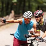 Descoperă cele mai utile aplicații pentru bicicliști: trasee, GPS, antrenament și siguranță. Alege cele mai bune aplicații gratuite pentru ture mai ușoare și mai fun.