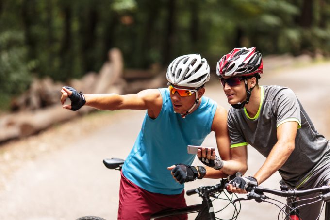 Descoperă cele mai utile aplicații pentru bicicliști: trasee, GPS, antrenament și siguranță. Alege cele mai bune aplicații gratuite pentru ture mai ușoare și mai fun.