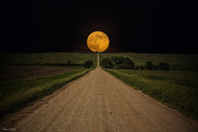 super-luna