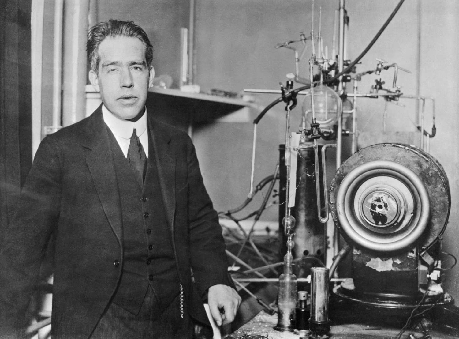 Niels Bohr, fizicianul evreu care a marcat profund secolul XX