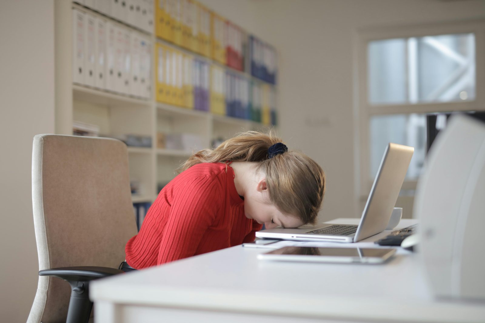 Studiu: Somnul prost afectează sănătatea, dar și deciziile financiare. Crește impulsivitatea și riscul de cheltuieli neinspirate