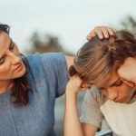 Un nou mod de a simți: cum transformi empatia în echilibru, nu epuizare