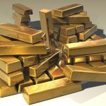 Aurul atinge un record istoric: uncia depășește 4.400 de dolari
