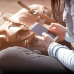 Telefonul mobil ne slăbește mintea sau o antrenează altfel? Un studiu ne explica