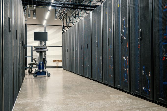 Centrele de date: riscul de a deveni „noile mine de cărbune” ale erei digitale