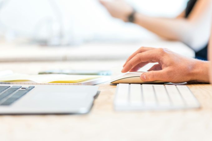 Fiecare click are un cost: cum încearcă Singapore să facă utilizarea digitală mai sustenabilă