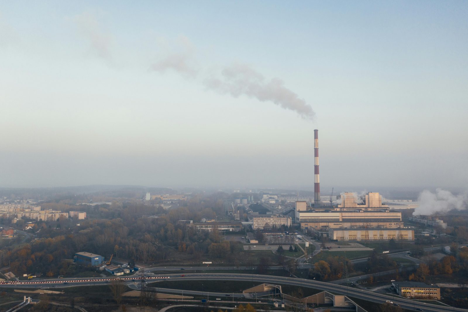 China înregistrează o scădere ușoară a emisiilor de CO2