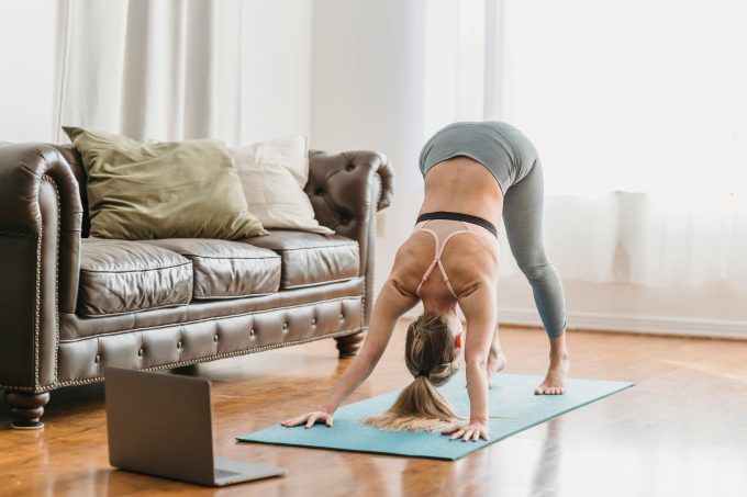Exercițiile fizice care ne ajută să trăim mai mult și să îmbătrânim sănătos