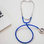 Dosarul medical intră în era digitală: pacienții vor putea consulta online analizele și investigațiile