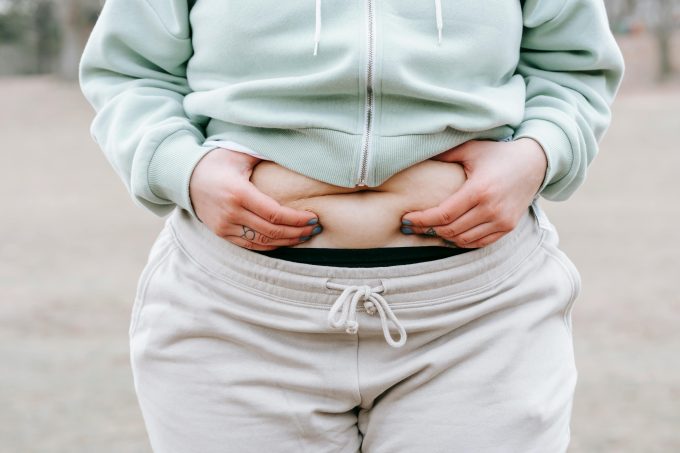 Patru din zece români suferă de obezitate: România, pe primul loc în Europa