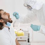 Un test rapid pe bază de salivă, dezvoltat în Australia, ar putea ajuta la depistarea timpurie a unor tipuri de cancer