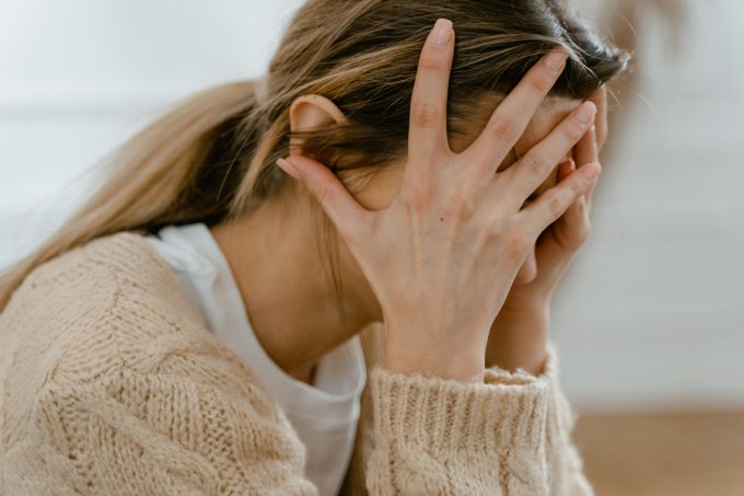 Anxietate: cum o recunoști și ce poți face pentru a te simți mai bine