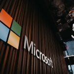 Microsoft avertizează: datele personale pot deveni adevăratul preț al inteligenței artificiale