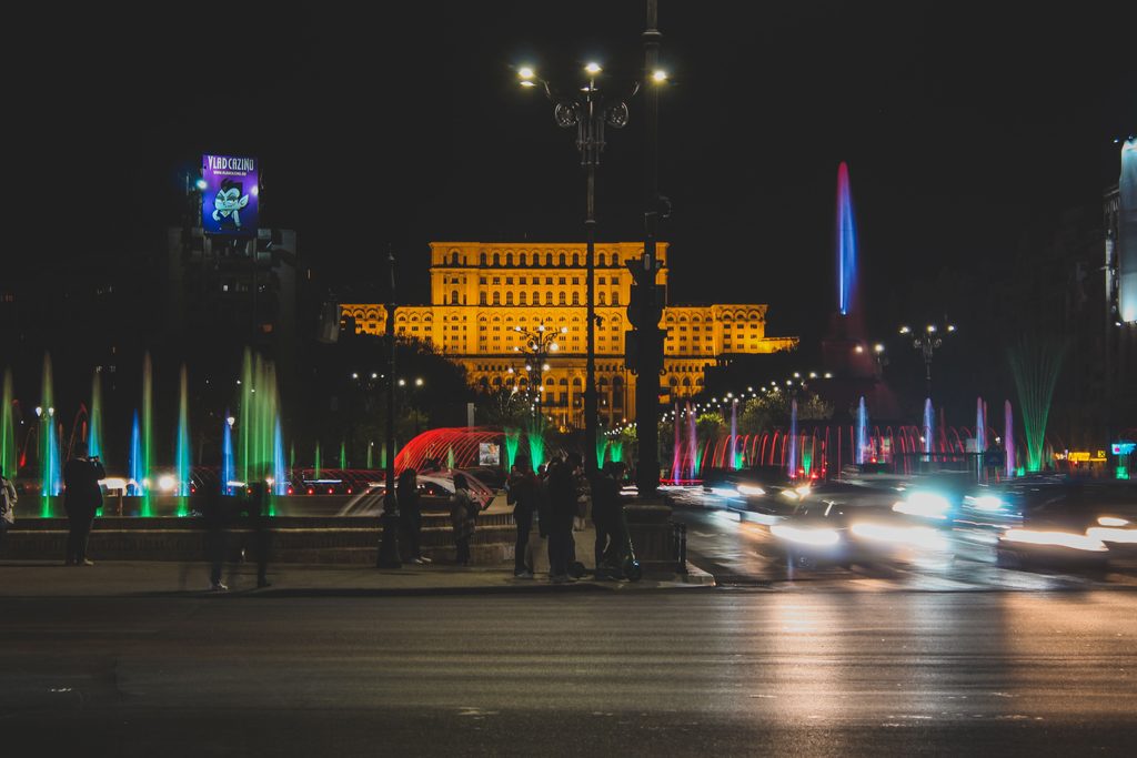 Datoria publică a României a trecut de 60% din PIB. Ce urmează dacă deficitul nu scade suficient