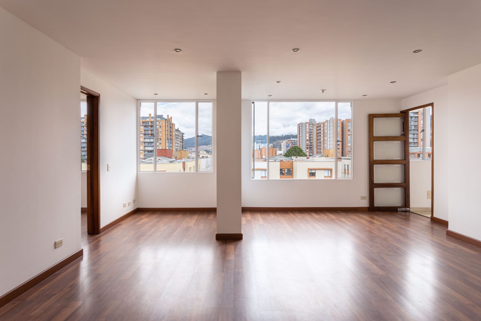 Apartamentele noi din România au devenit mai scumpe și mai mici. Cum se schimbă oferta dezvoltatorilor