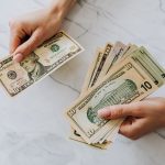 Ai economii? Cum le poți proteja când piețele sunt imprevizibile: Avertismentul unui consultant financiar