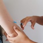 Un vaccin creat pentru fiecare tumoră ovariană a activat sistemul imunitar la 8 din 10 paciente